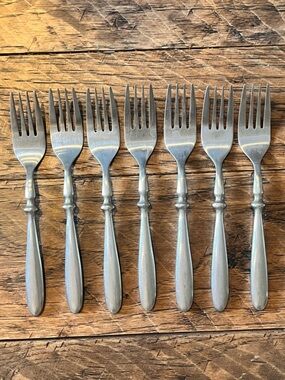 Townhouse (Stainless) Salad Matte Finish Forks by Cambridge (7)